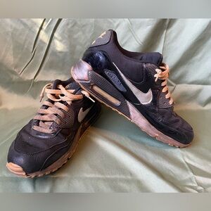 LAST CHANCE! Nike Air Max 90s
